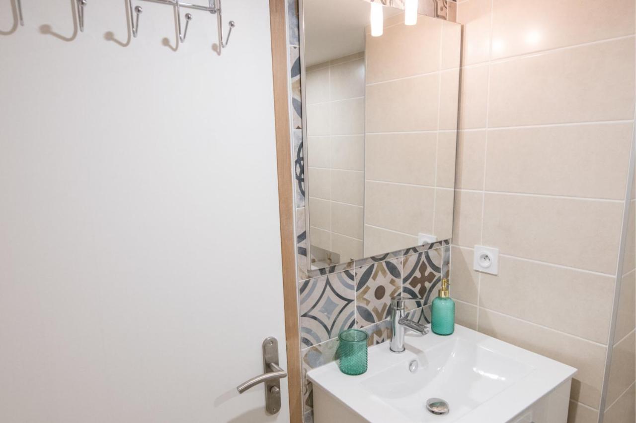 Kasa Home - Calme, Cosy, Wifi & Netflix Saint-Martin-la-Plaine Εξωτερικό φωτογραφία